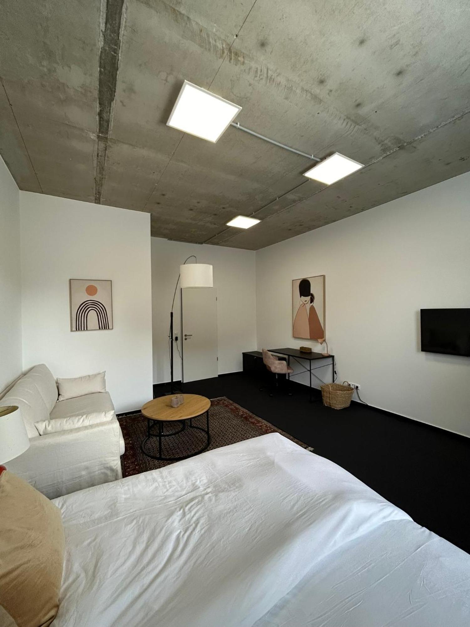 35 Qm Grosses Apartment Mit Eigenem Badezimmer In Den Elbvororten Hamburg Exterior photo